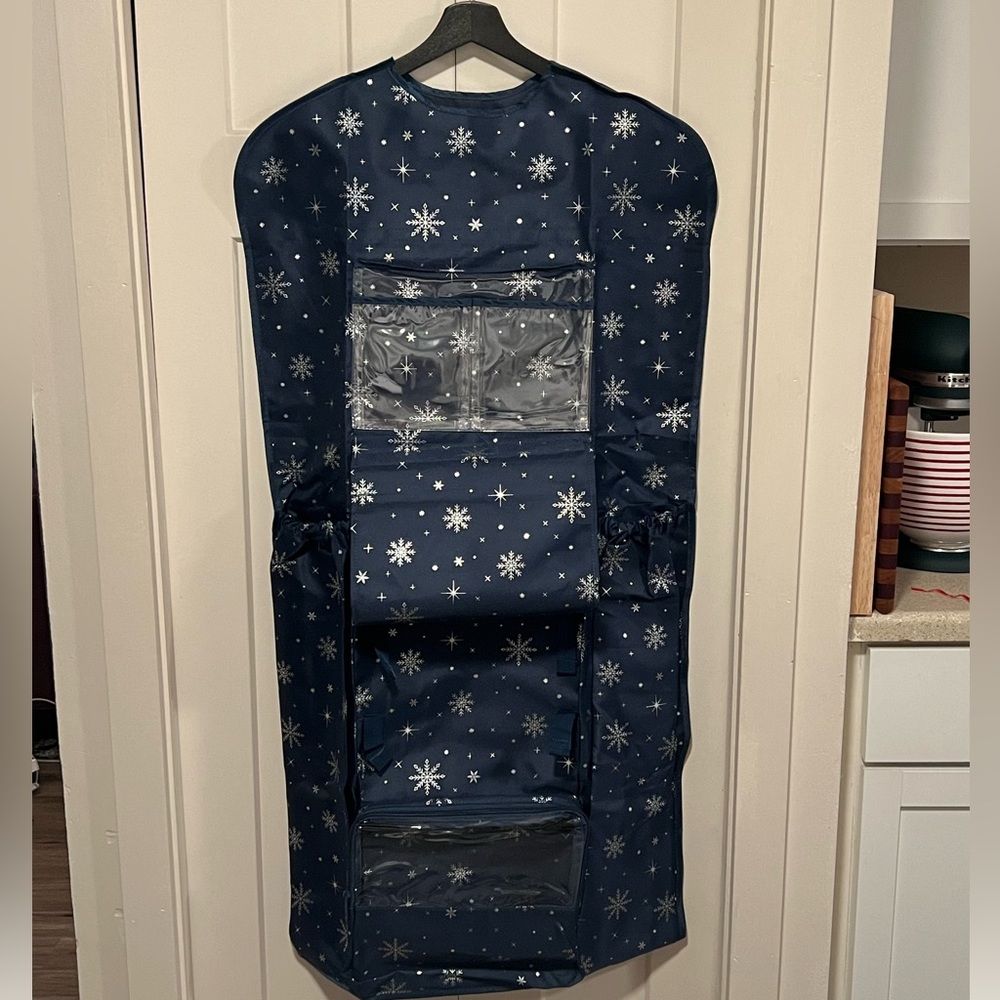 Hanging Gift Wrap Organizer Navy with Snowflake Pattern BNIB